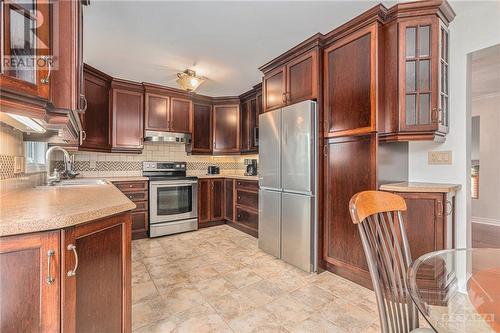 1497 Bourcier Drive, Ottawa, ON - Indoor Photo Showing Kitchen