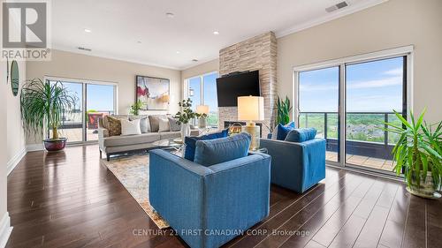 1403 - 240 Villagewalk Boulevard, London, ON - Indoor Photo Showing Living Room