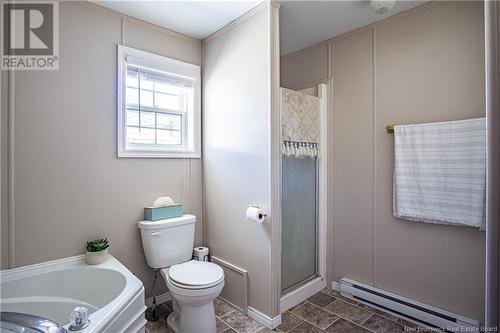 28 Wood Avenue, Lincoln, NB - Indoor Photo Showing Bathroom