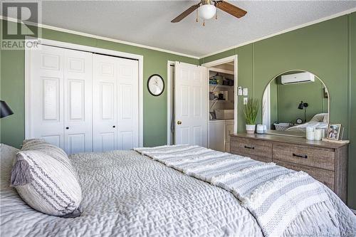 28 Wood Avenue, Lincoln, NB - Indoor Photo Showing Bedroom