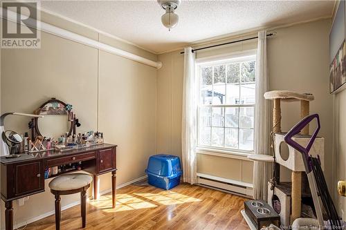 28 Wood Avenue, Lincoln, NB - Indoor