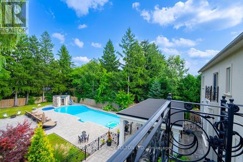 7 Fairview Avenue, Richmond Hill (South Richvale), ON - Outdoor With In Ground Pool