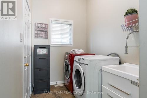 22 Commonwealth Road, Barrie (Innis-Shore), ON - Indoor Photo Showing Laundry Room