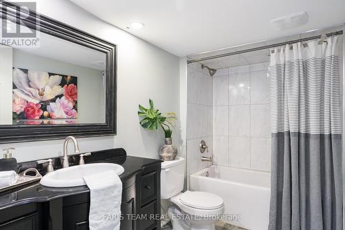 22 Commonwealth Road, Barrie (Innis-Shore), ON - Indoor Photo Showing Bathroom