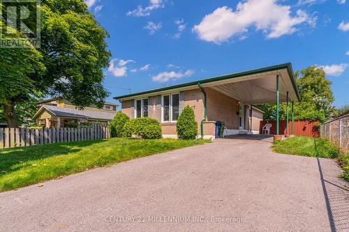 17 Millview Crescent, Toronto (West Humber-Clairville), ON 