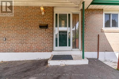 17 Millview Crescent, Toronto (West Humber-Clairville), ON 