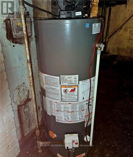 5174 Jepson Street, Niagara Falls, ON - Indoor Photo Showing Basement