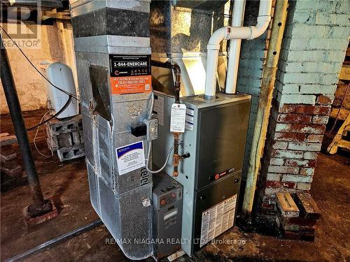 5174 Jepson Street, Niagara Falls, ON - Indoor Photo Showing Basement