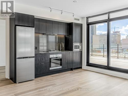 1010 - 1 Jarvis Street, Hamilton (Beasley), ON - Indoor Photo Showing Kitchen