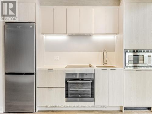 1515 - 1 Jarvis Street, Hamilton (Beasley), ON - Indoor Photo Showing Kitchen