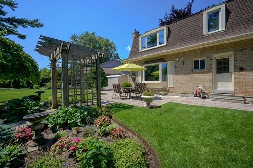 2262 Bonnylyn Court, Oakville, ON - Outdoor