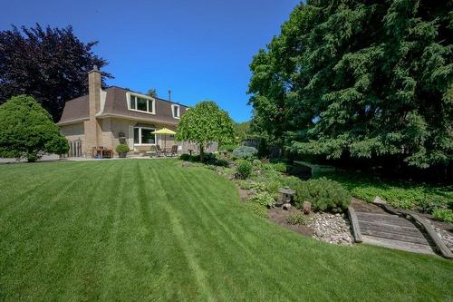 2262 Bonnylyn Court, Oakville, ON - Outdoor