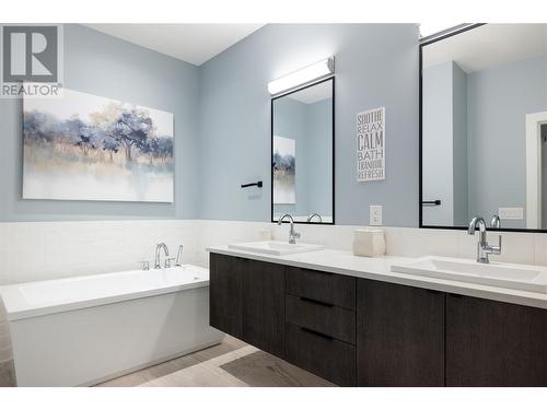 1349 Rocky Point Drive Unit# 15, Kelowna, BC - Indoor Photo Showing Bathroom