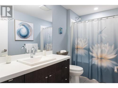 1349 Rocky Point Drive Unit# 15, Kelowna, BC - Indoor Photo Showing Bathroom