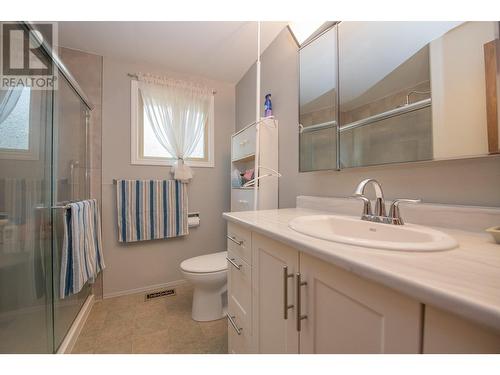 309 Albers Road, Lumby, BC - Indoor Photo Showing Bathroom