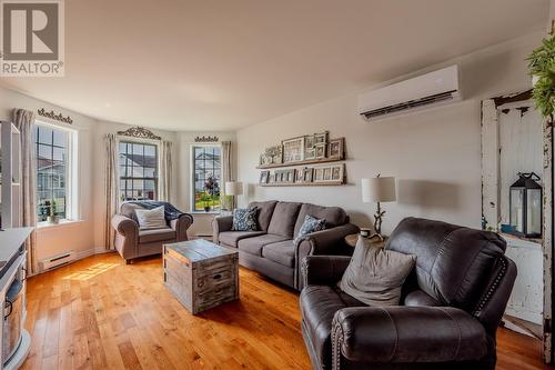 10 Crambrae Street, St. John'S, NL - Indoor Photo Showing Living Room