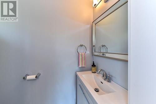 36 Kenyon Road, Vernon, BC - Indoor Photo Showing Bathroom