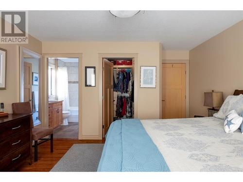 8215 Silver Star Road, Vernon, BC - Indoor Photo Showing Bedroom