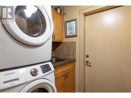 8215 Silver Star Road, Vernon, BC - Indoor Photo Showing Laundry Room