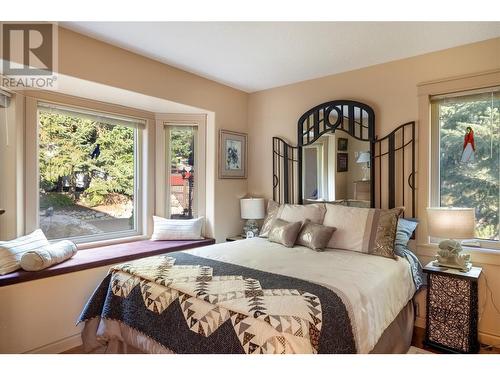 8215 Silver Star Road, Vernon, BC - Indoor Photo Showing Bedroom