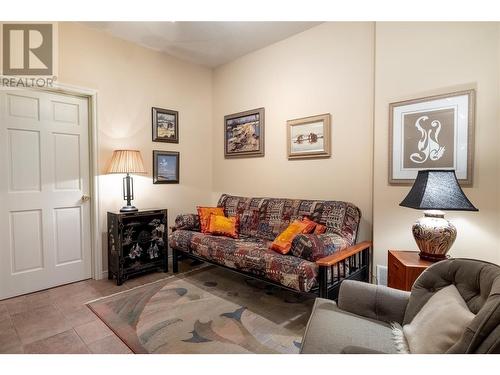 8215 Silver Star Road, Vernon, BC - Indoor Photo Showing Living Room