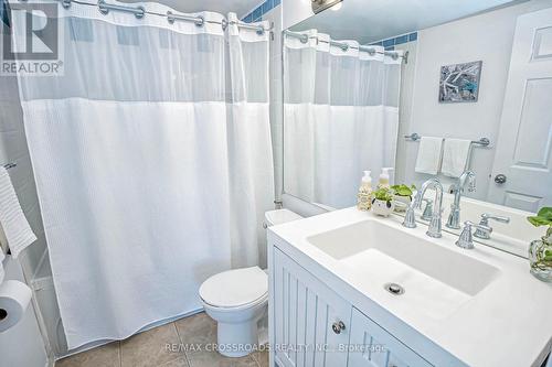 1611 - 7 Bishop Avenue, Toronto (Newtonbrook East), ON - Indoor Photo Showing Bathroom