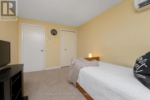 60A Maple Avenue, Halton Hills, ON - Indoor Photo Showing Bedroom