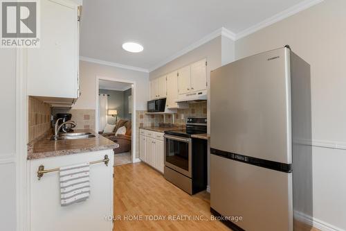 60A Maple Avenue, Halton Hills, ON - Indoor Photo Showing Kitchen