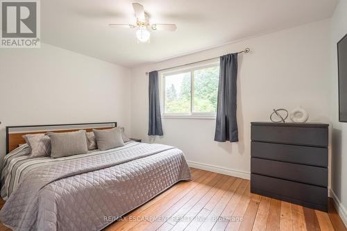 656 King Road, Burlington (Lasalle), ON - Indoor Photo Showing Bedroom