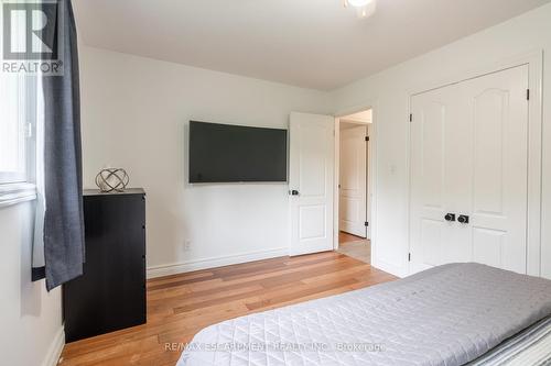 656 King Road, Burlington (Lasalle), ON - Indoor Photo Showing Bedroom