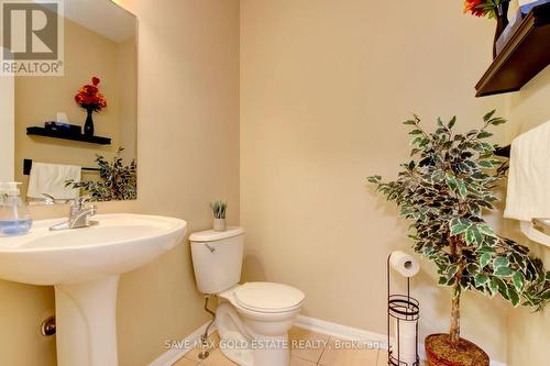 154 Willet Terrace, Milton, ON - Indoor Photo Showing Bathroom