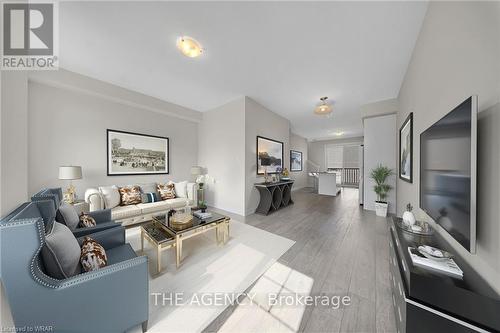 147 - 10 Birmingham Drive, Cambridge, ON - Indoor Photo Showing Living Room