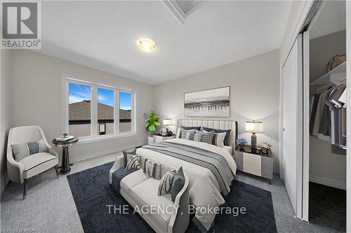 147 - 10 Birmingham Drive, Cambridge, ON - Indoor Photo Showing Bedroom