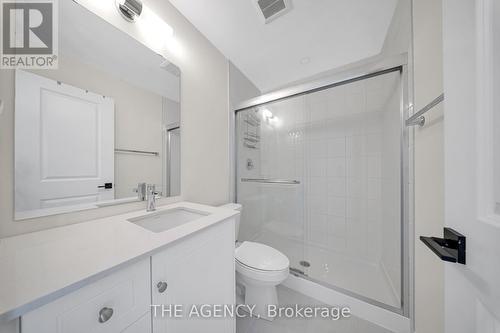 147 - 10 Birmingham Drive, Cambridge, ON - Indoor Photo Showing Bathroom