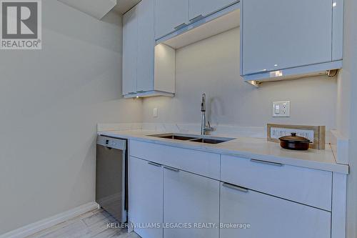 70 - 811 Sarnia Road, London, ON - Indoor Photo Showing Kitchen With Double Sink