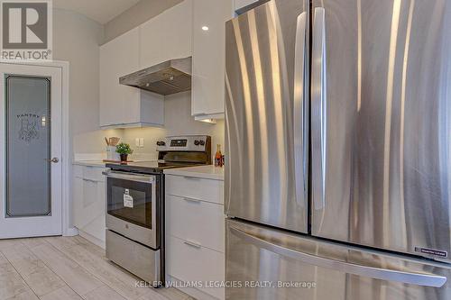 70 - 811 Sarnia Road, London, ON - Indoor Photo Showing Kitchen