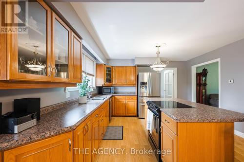 6212 Sixth Line, Centre Wellington, ON - Indoor Photo Showing Kitchen With Double Sink