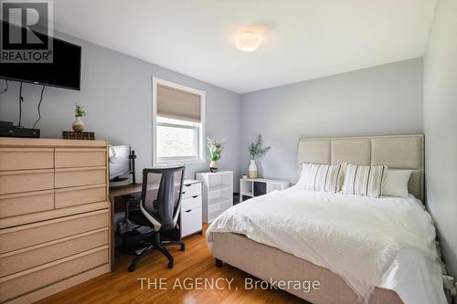 6212 Sixth Line, Centre Wellington, ON - Indoor Photo Showing Bedroom