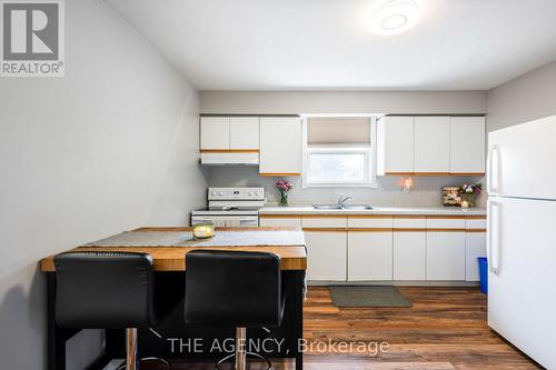 6212 Sixth Line, Centre Wellington, ON - Indoor Photo Showing Kitchen With Double Sink