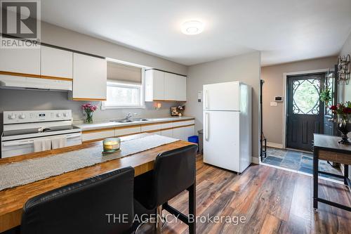 6212 Sixth Line, Centre Wellington, ON - Indoor Photo Showing Kitchen With Double Sink