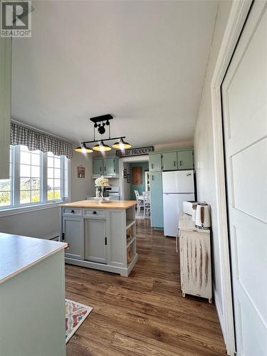 29 Burin Bay Crescent, Burin Bay Arm, NL - Indoor Photo Showing Kitchen