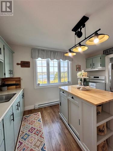 29 Burin Bay Crescent, Burin Bay Arm, NL - Indoor Photo Showing Kitchen