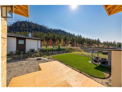 9489 Ledgestone Road, Lake Country, BC - Outdoor