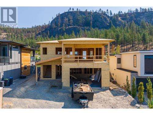 9489 Ledgestone Road, Lake Country, BC - Outdoor