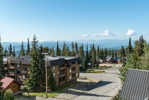 504-7470 Porcupine Road, Big White, BC - Outdoor With View