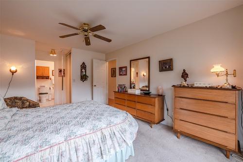 45 Kingfisher Drive, Penticton, BC - Indoor Photo Showing Bedroom