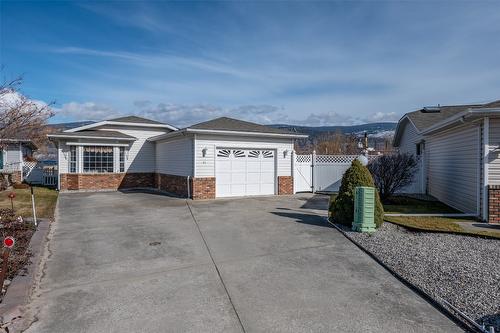 45 Kingfisher Drive, Penticton, BC - Outdoor