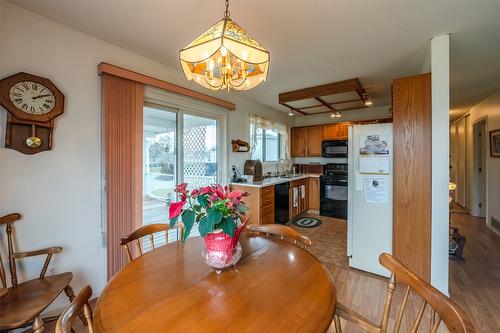 45 Kingfisher Drive, Penticton, BC - Indoor Photo Showing Dining Room