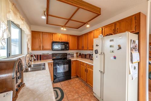 45 Kingfisher Drive, Penticton, BC - Indoor Photo Showing Kitchen With Double Sink