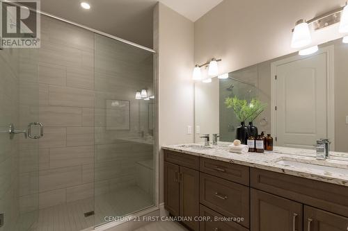 2263 Callingham Drive, London, ON - Indoor Photo Showing Bathroom